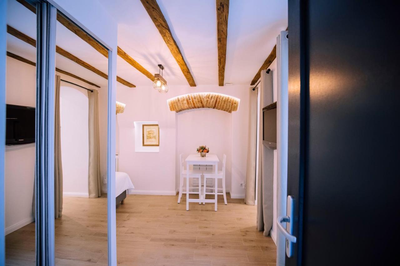 Chic Central Studio Sibiu Exterior foto